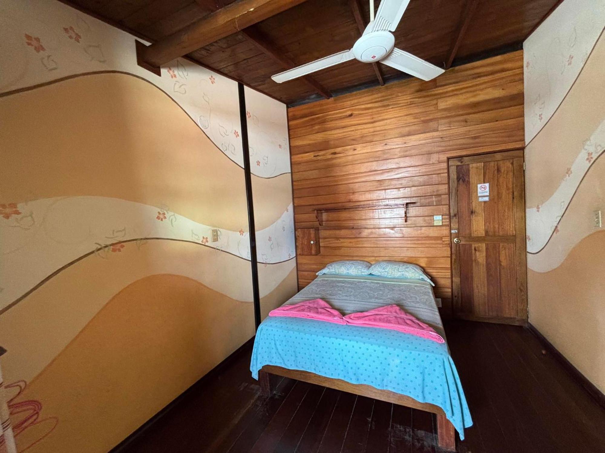 Hostal Hansi Bocas del Toro Eksteriør billede